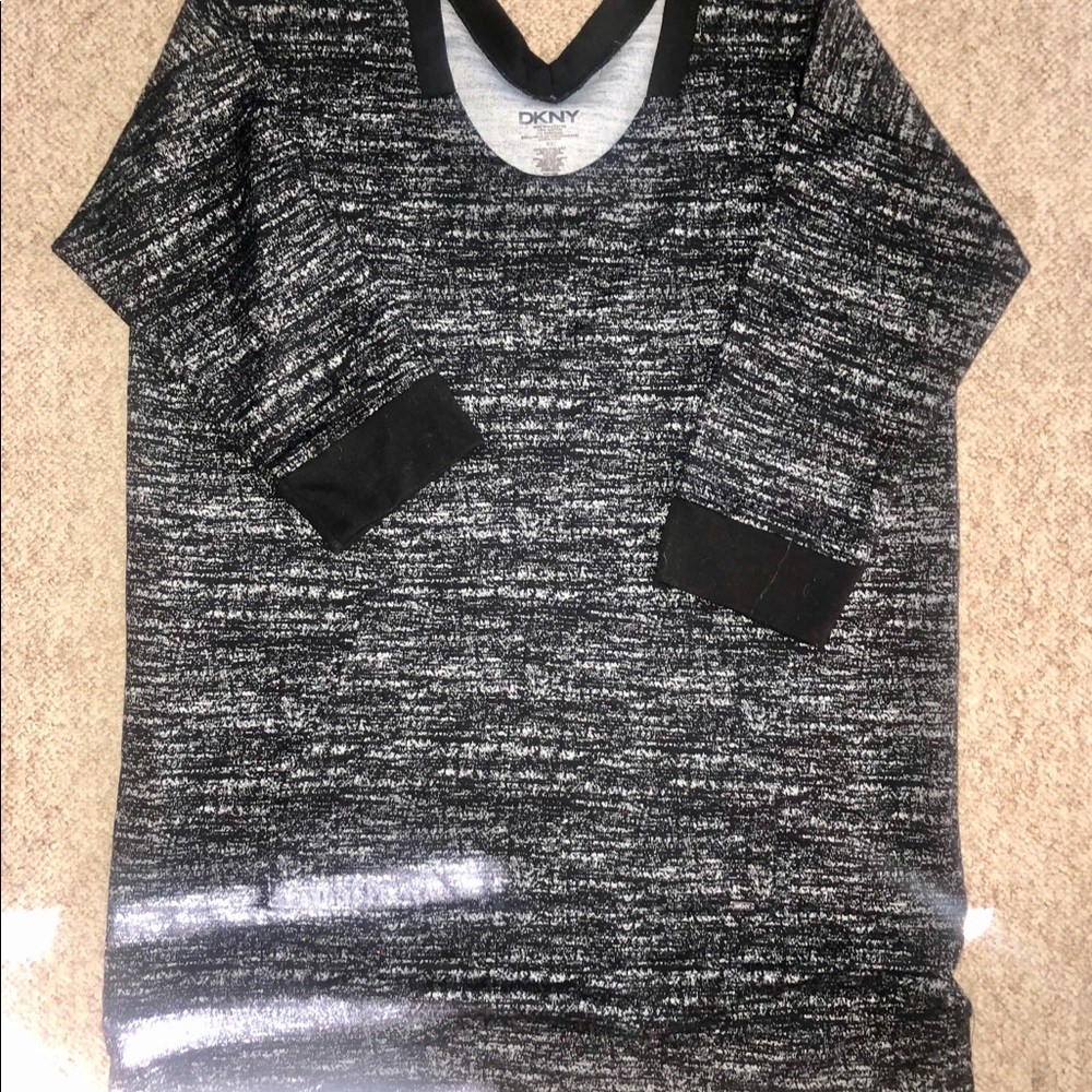 DKNY oversized top, XL, never worn